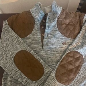 Catching’ Deers quilted pullover